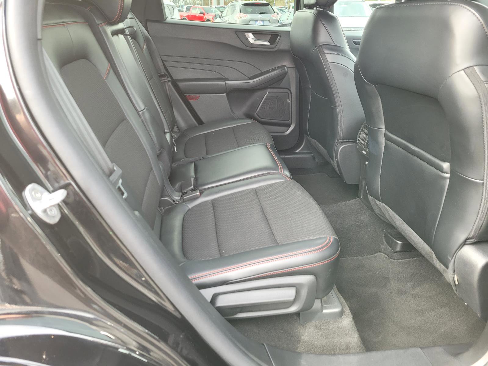 Used 2025 Ford Escape ST-Line AWD/4WD image 18