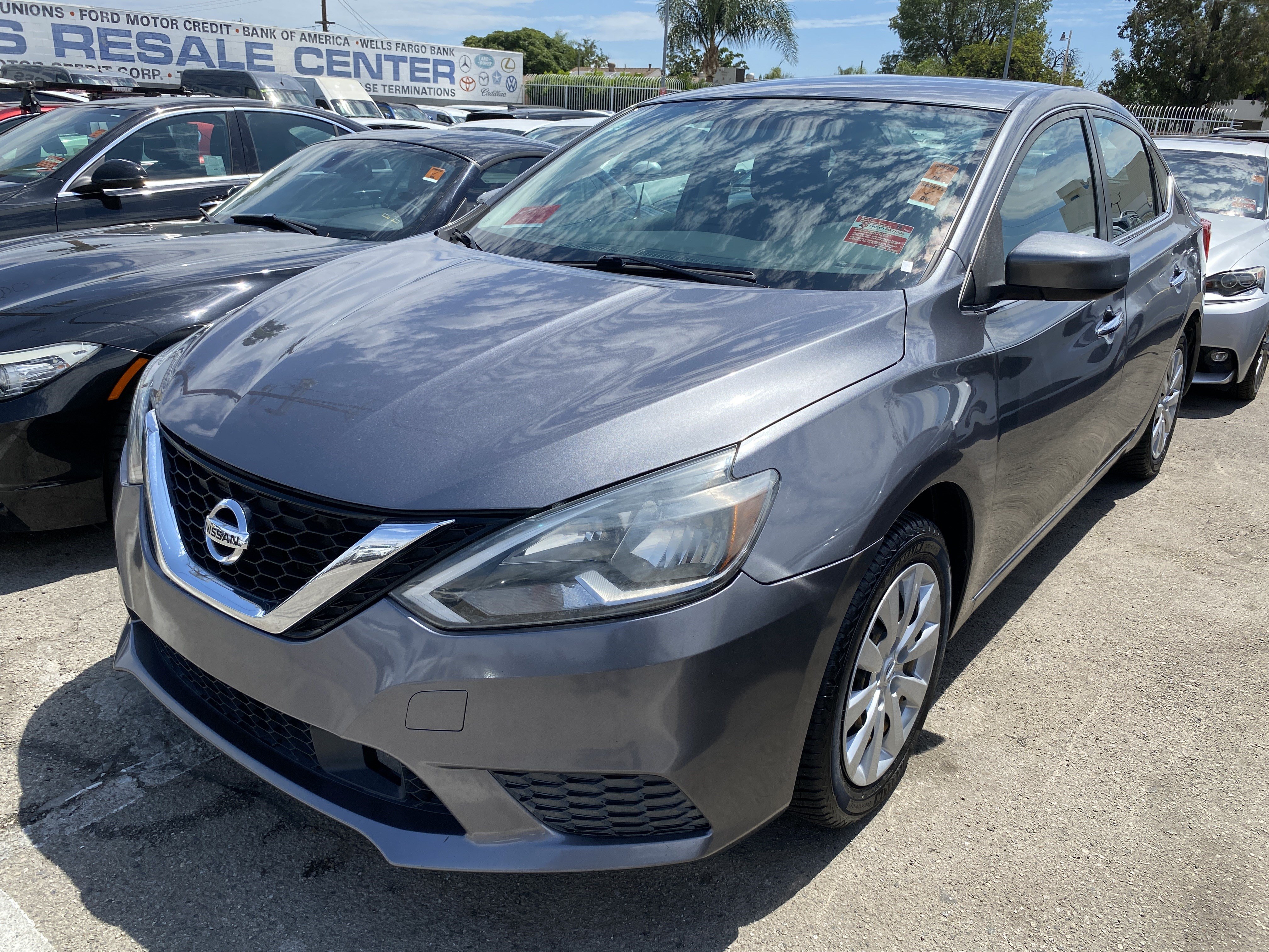 Used 2019 Nissan Sentra SV FWD image 2
