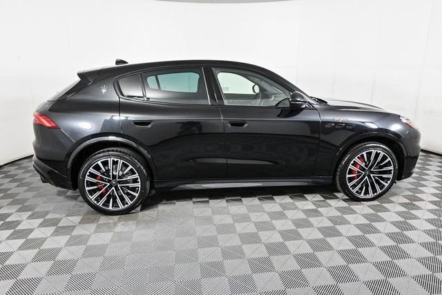 New 2025 Maserati Grecale Folgore AWD/4WD image 30