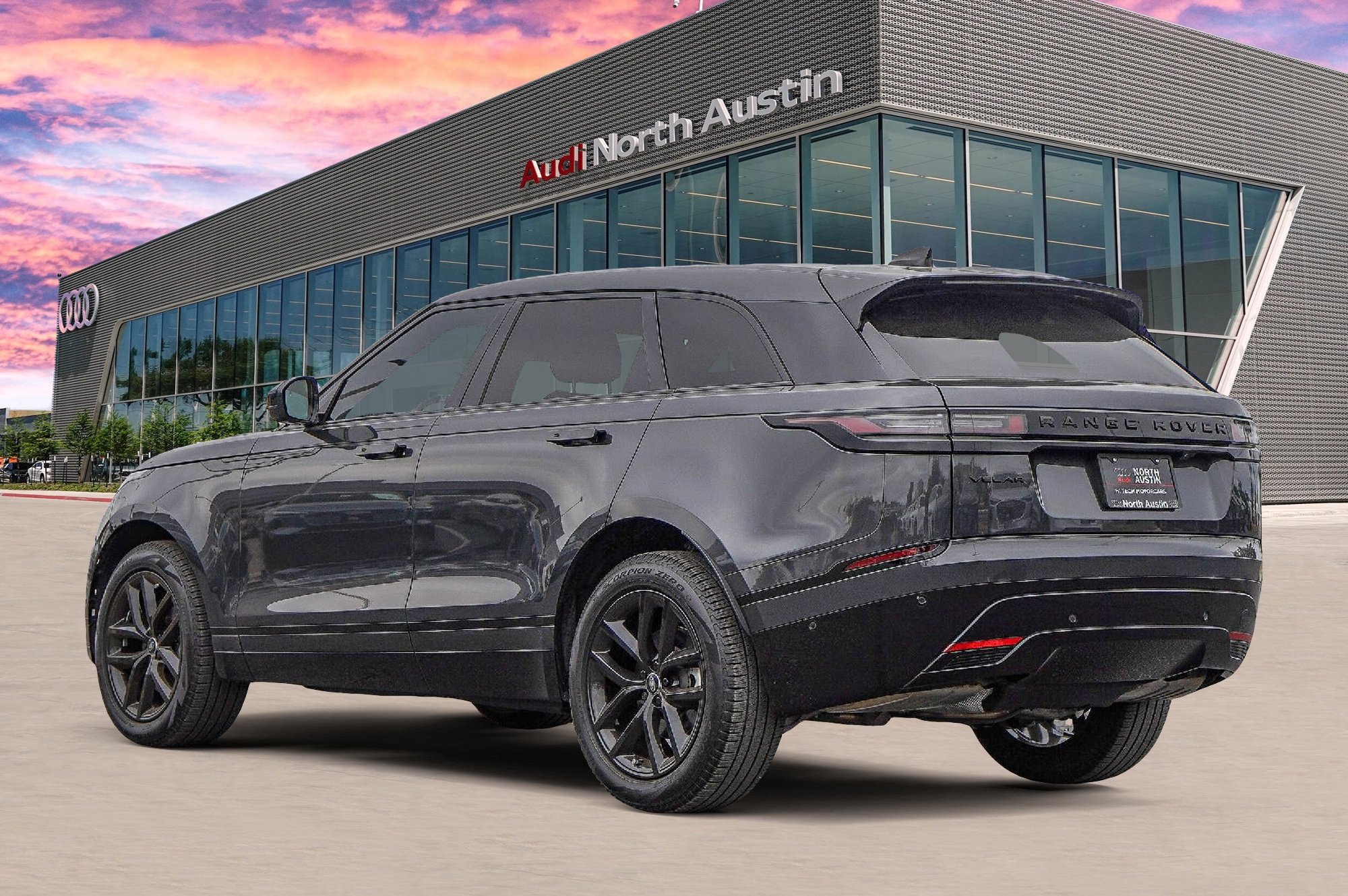 Used 2024 Land Rover Range Rover Velar Dynamic SE image 5