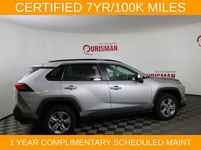 Used 2025 Toyota RAV4 XLE AWD/4WD image 8