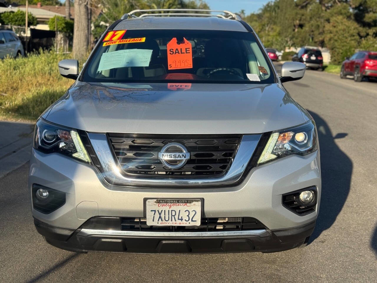 Used 2017 Nissan Pathfinder SV w/ Cargo Package image 2