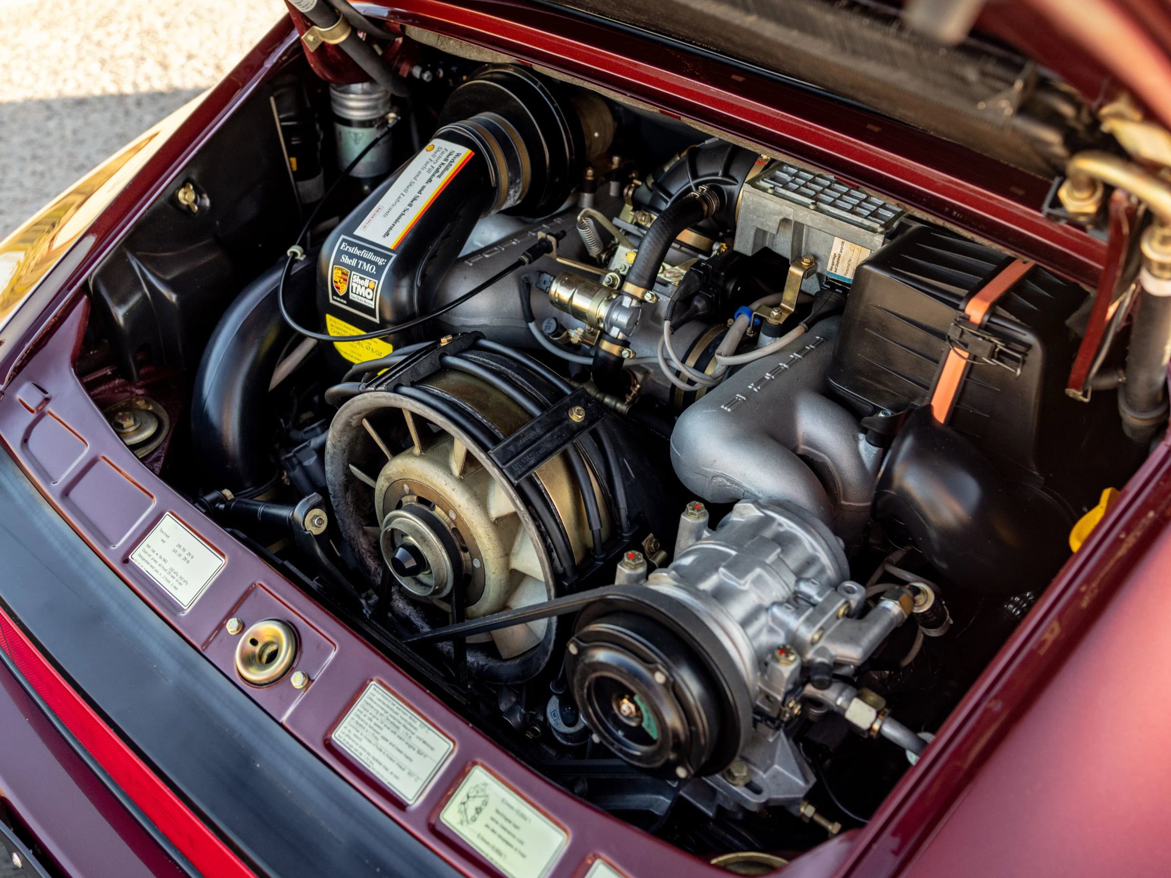 Used 1989 Porsche 911 Carrera RWD image 39