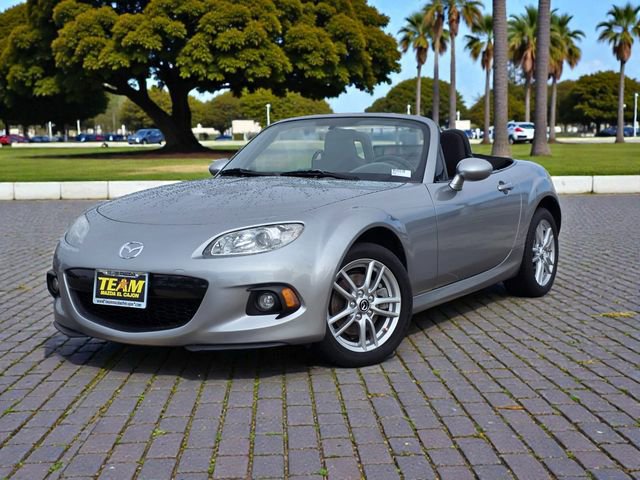 Used 2015 MAZDA MX-5 Miata Sport image 2