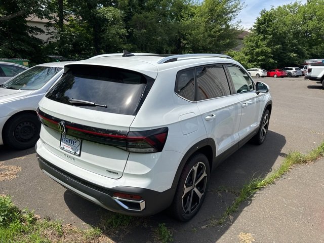 New 2025 Volkswagen Taos SEL image 6