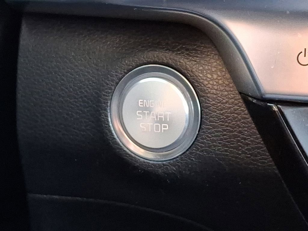 Used 2021 Kia Telluride SX w/ SX Prestige Package image 26