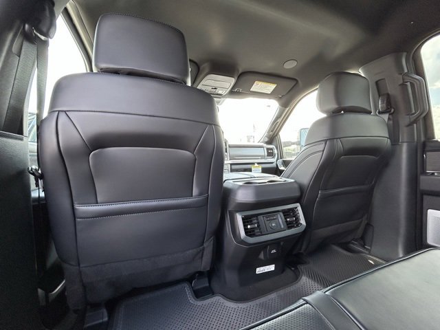 New 2025 Ford F250 Platinum image 31