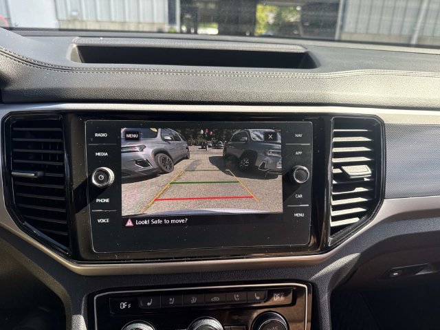 Used 2020 Volkswagen Atlas Cross Sport SEL Premium R-Line AWD/4WD image 27