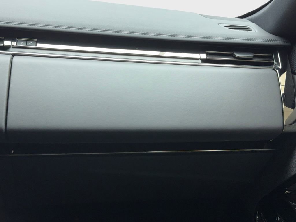 Used 2024 Land Rover Range Rover Sport SE image 20