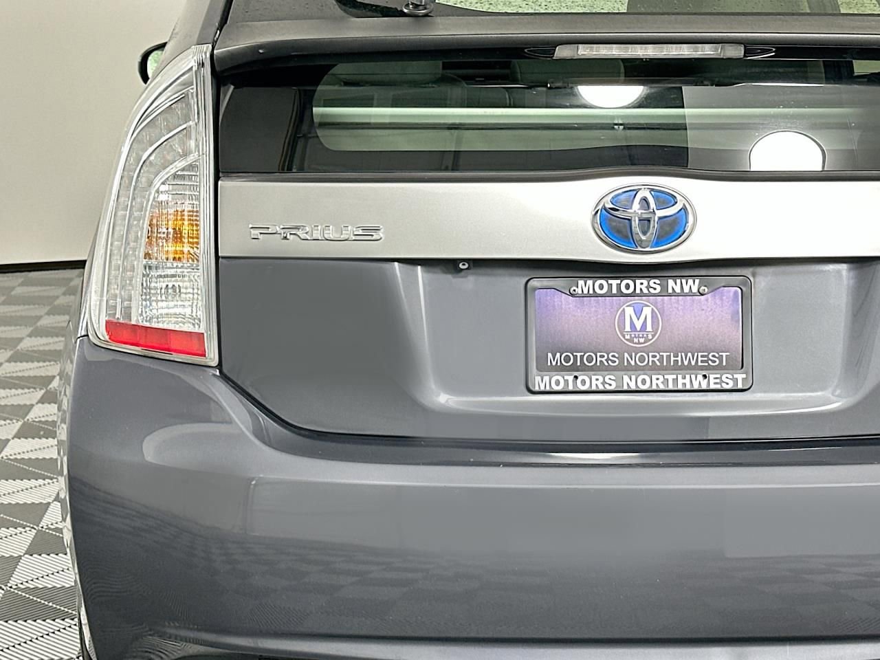 Used 2015 Toyota Prius Prime Plug-In Hybrid image 17