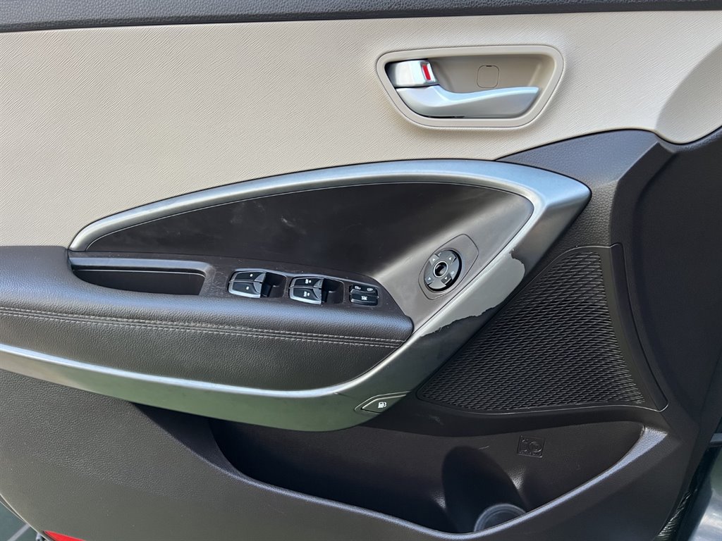Used 2017 Hyundai Santa Fe Sport FWD image 27