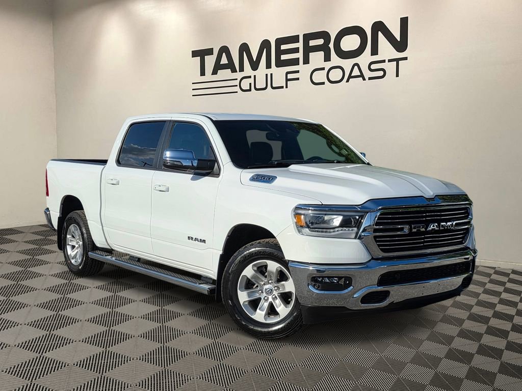Used 2023 RAM 1500 Laramie AWD/4WD image 1