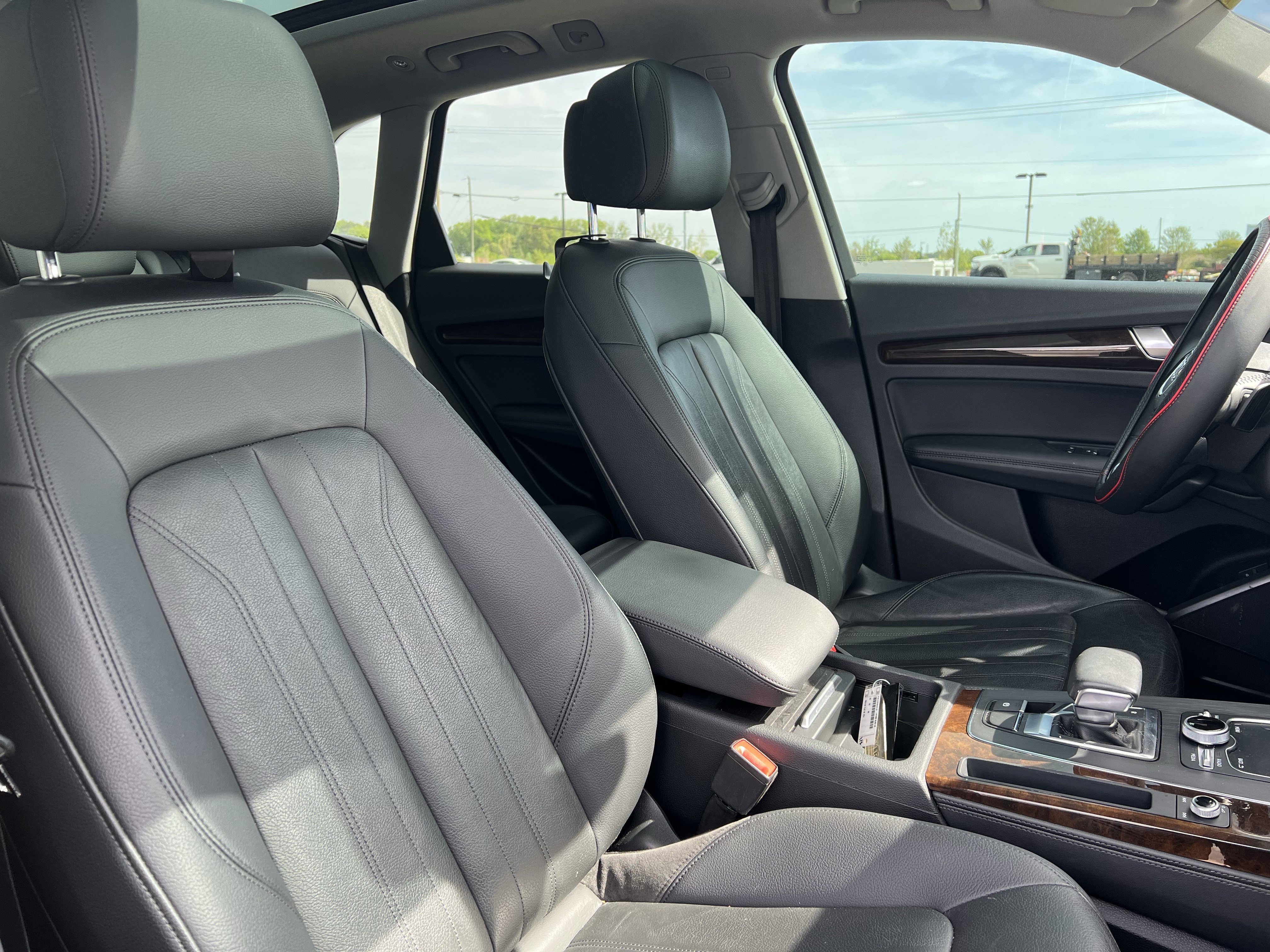 Used 2020 Audi Q5 2.0T Premium Plus w/ Premium Plus Package image 35