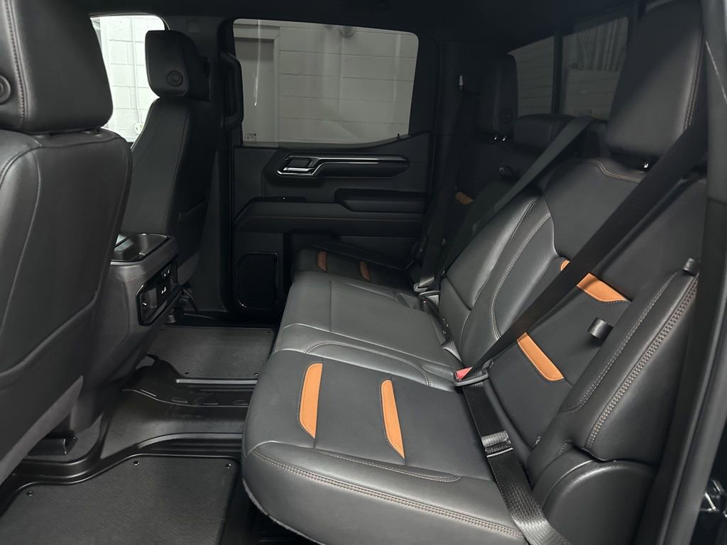 Used 2024 GMC Sierra 1500 AT4 w/ Technology Package AWD/4WD image 22