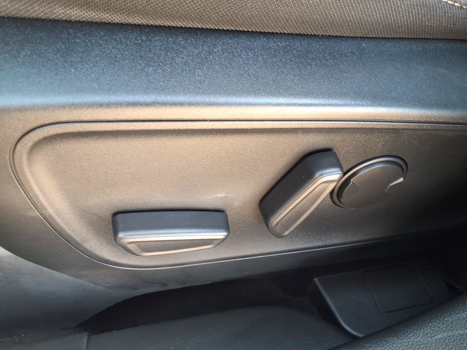 Used 2021 Ford Escape SE w/ Convenience Package FWD image 20