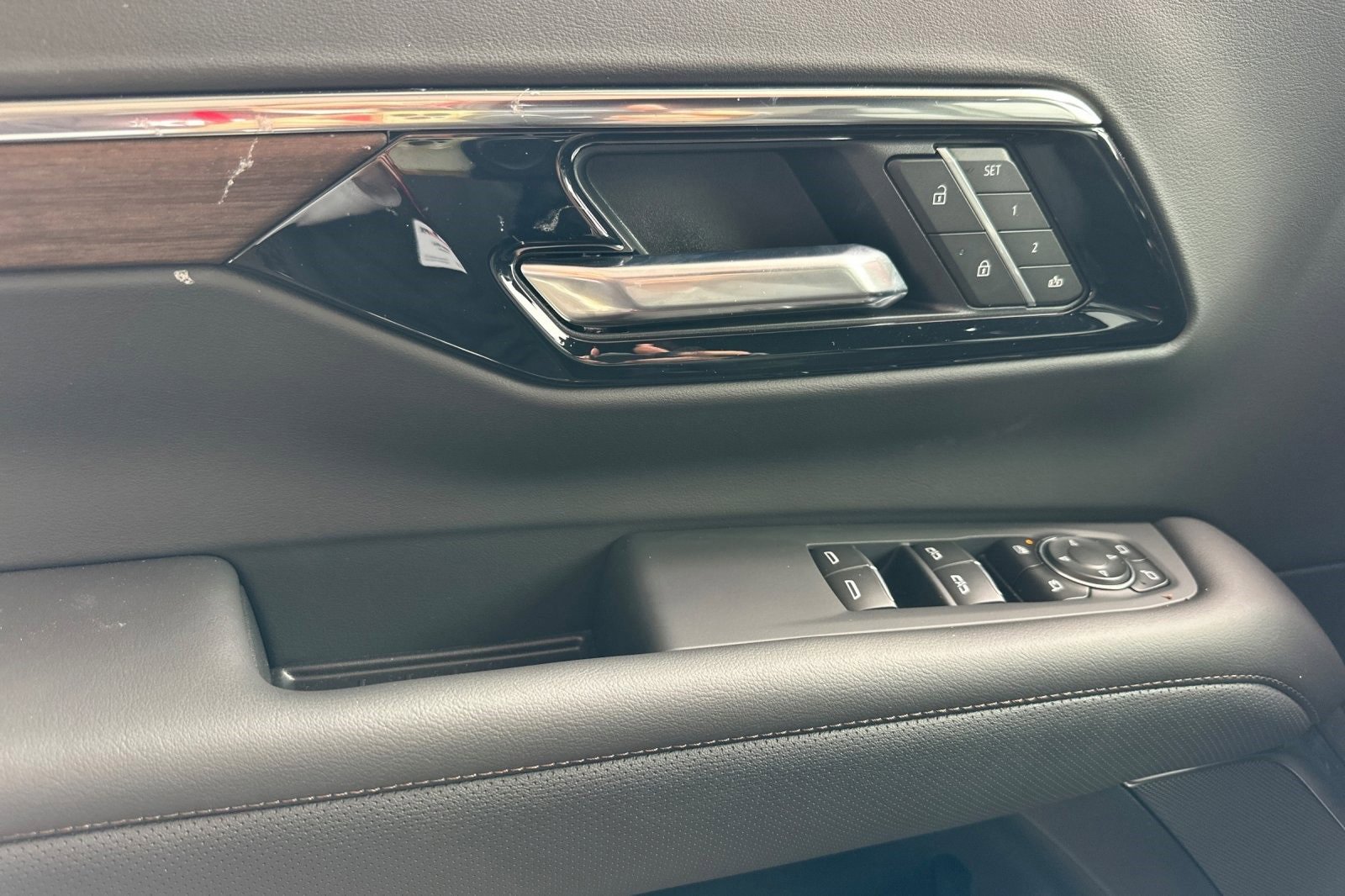 New 2025 Chevrolet Suburban High Country image 11