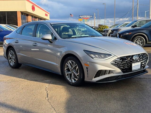Used 2023 Hyundai Sonata SEL image 1