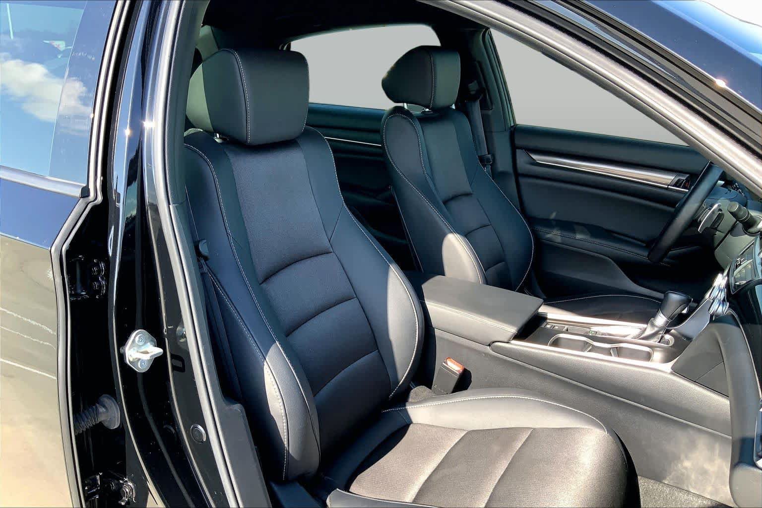 Used 2020 Honda Accord Sport image 8