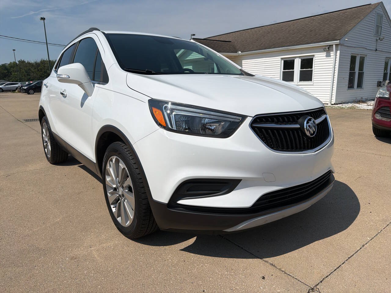 Used 2018 Buick Encore Preferred FWD image 2