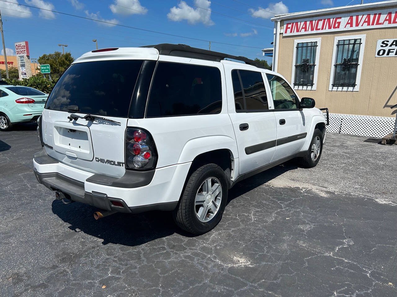 Used 2004 Chevrolet TrailBlazer 4WD w/ LS Preferred Equipment Group image 5