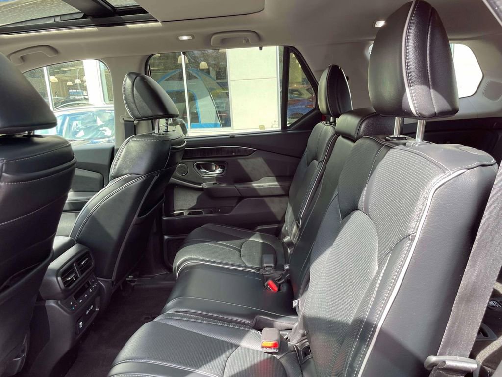 Certified 2023 Honda Pilot Elite image 11