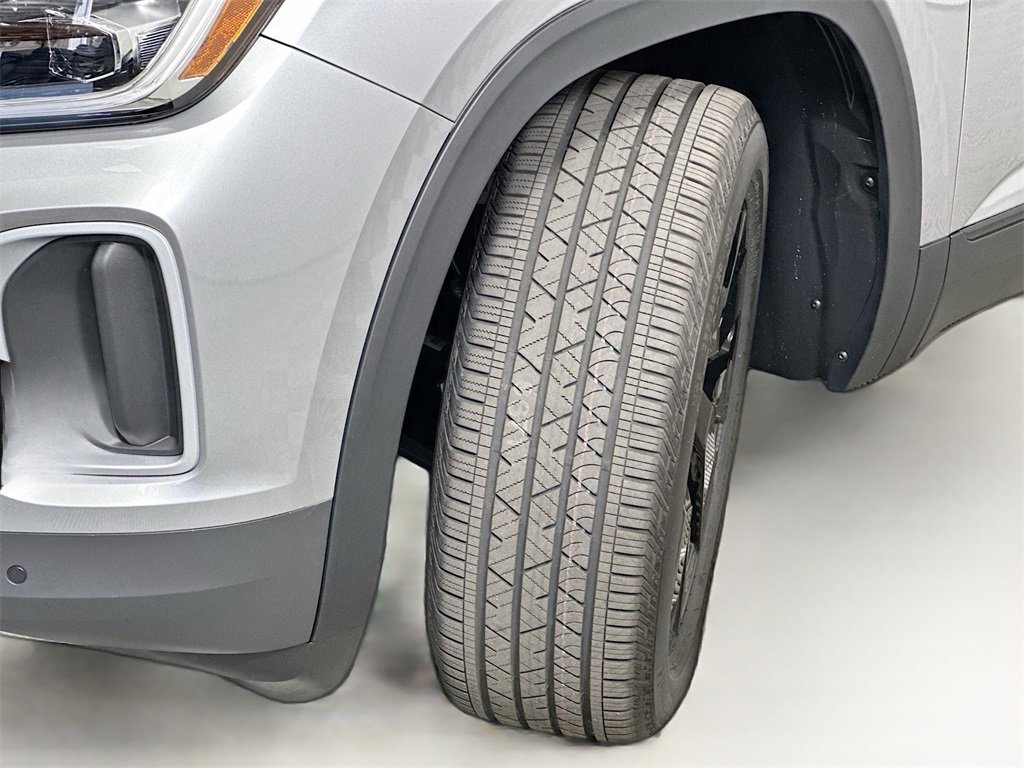 Used 2025 Volkswagen Atlas SE w/ Panoramic Sunroof Package image 25