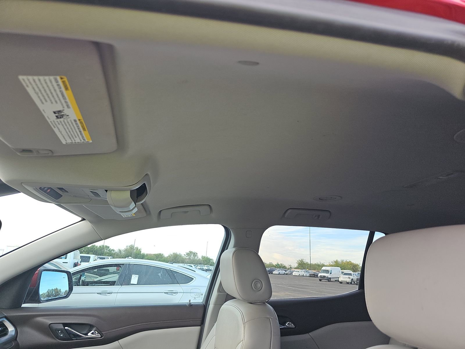 Used 2023 GMC Acadia SLT w/ Technology Package image 14