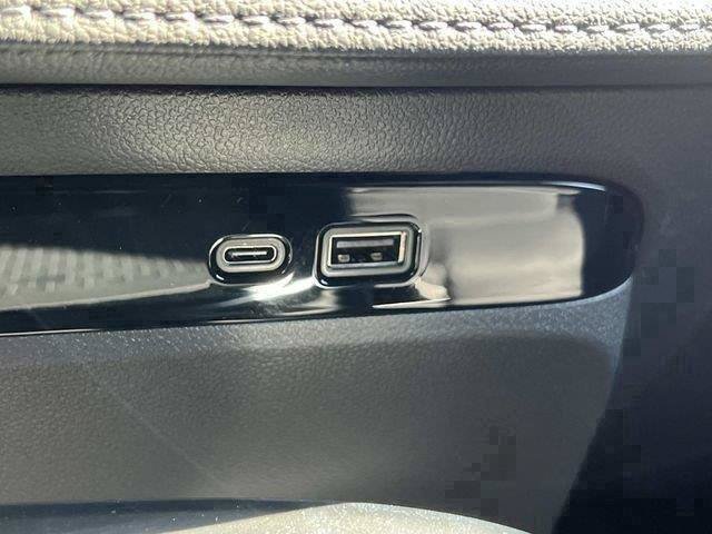 New 2026 Buick Enclave Sport Touring w/ Power Package FWD image 30
