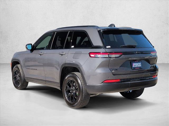 Used 2025 Jeep Grand Cherokee 4WD image 8