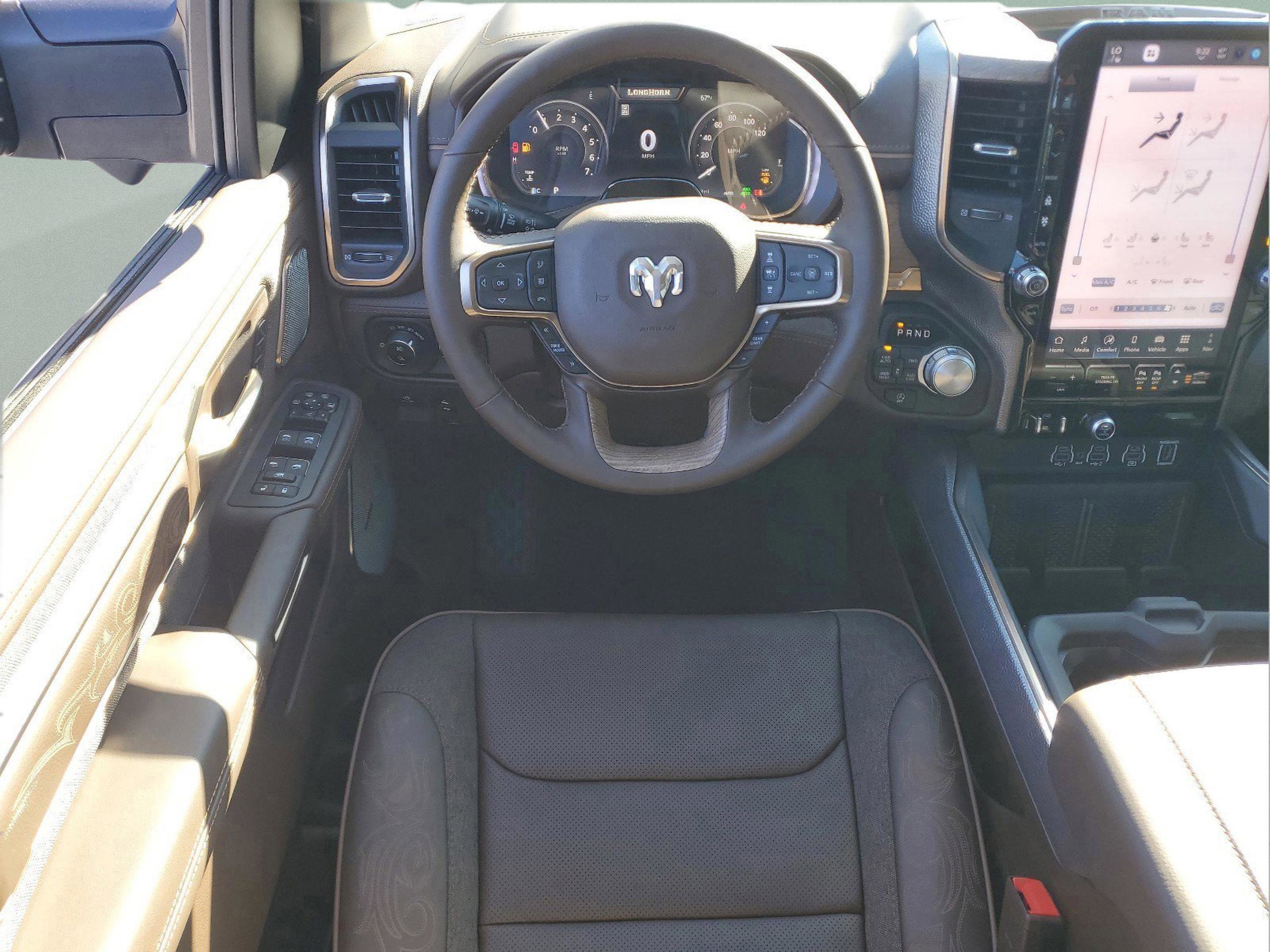 New 2026 RAM 1500 Limited w/ Trailer Tow Group image 8