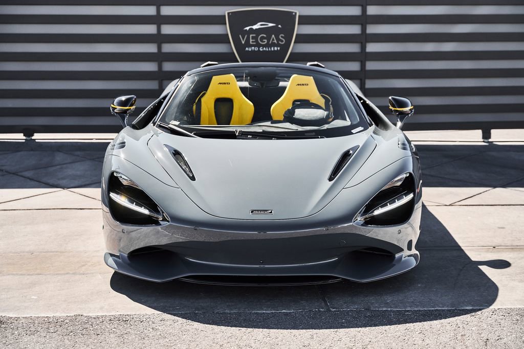 Used 2026 McLaren 750S Spider image 20