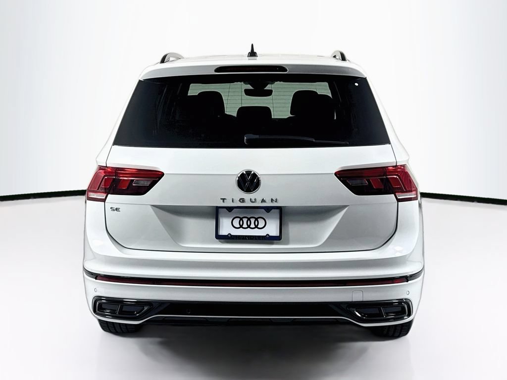 Used 2022 Volkswagen Tiguan SE R-Line FWD image 6