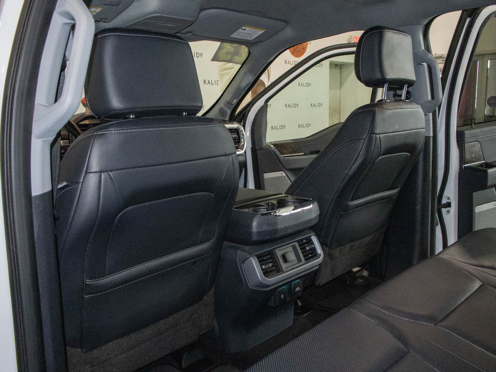 Used 2023 Ford F150 Lariat w/ Trailer Tow Package image 10