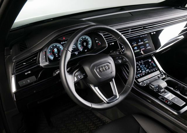 Certified 2025 Audi Q7 2.0T Premium Plus w/ Premium Plus Package image 3