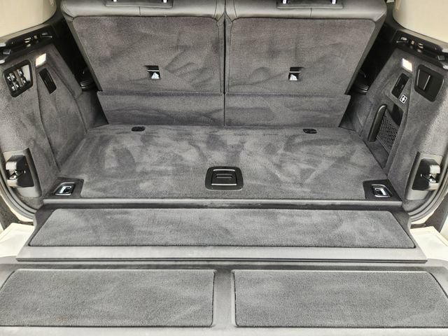 Used 2019 BMW X7 xDrive50i w/ Premium Package AWD/4WD image 38