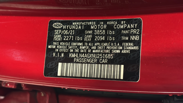 Used 2022 Hyundai Elantra SEL w/ Convenience + Premium Package FWD image 29