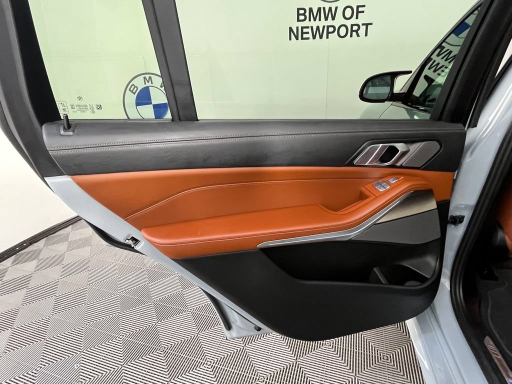 Certified 2024 BMW X7 M60i w/ Climate Comfort Package AWD/4WD image 29