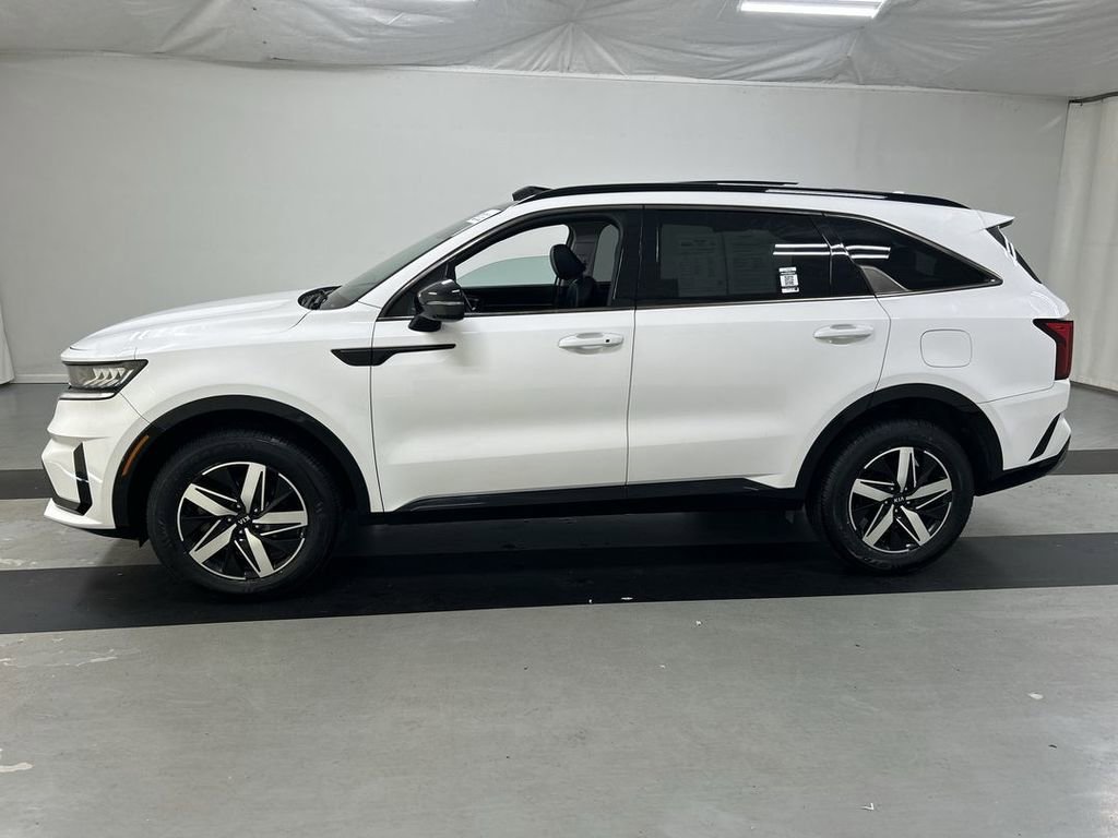 Used 2021 Kia Sorento EX w/ Panoramic Sunroof Package AWD/4WD image 6