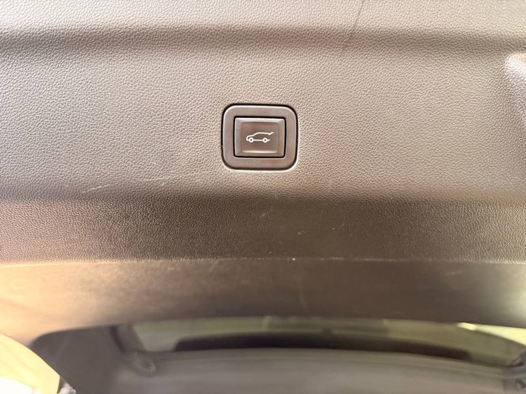 Used 2023 Chevrolet Tahoe RST image 14