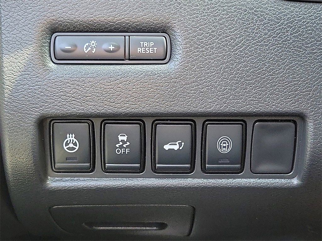 Used 2022 Nissan Murano Platinum w/ Cargo Package image 15