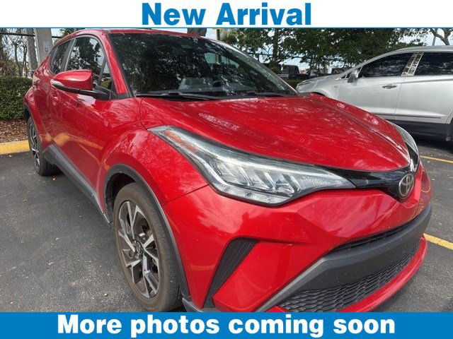 Used 2021 Toyota C-HR XLE image 1