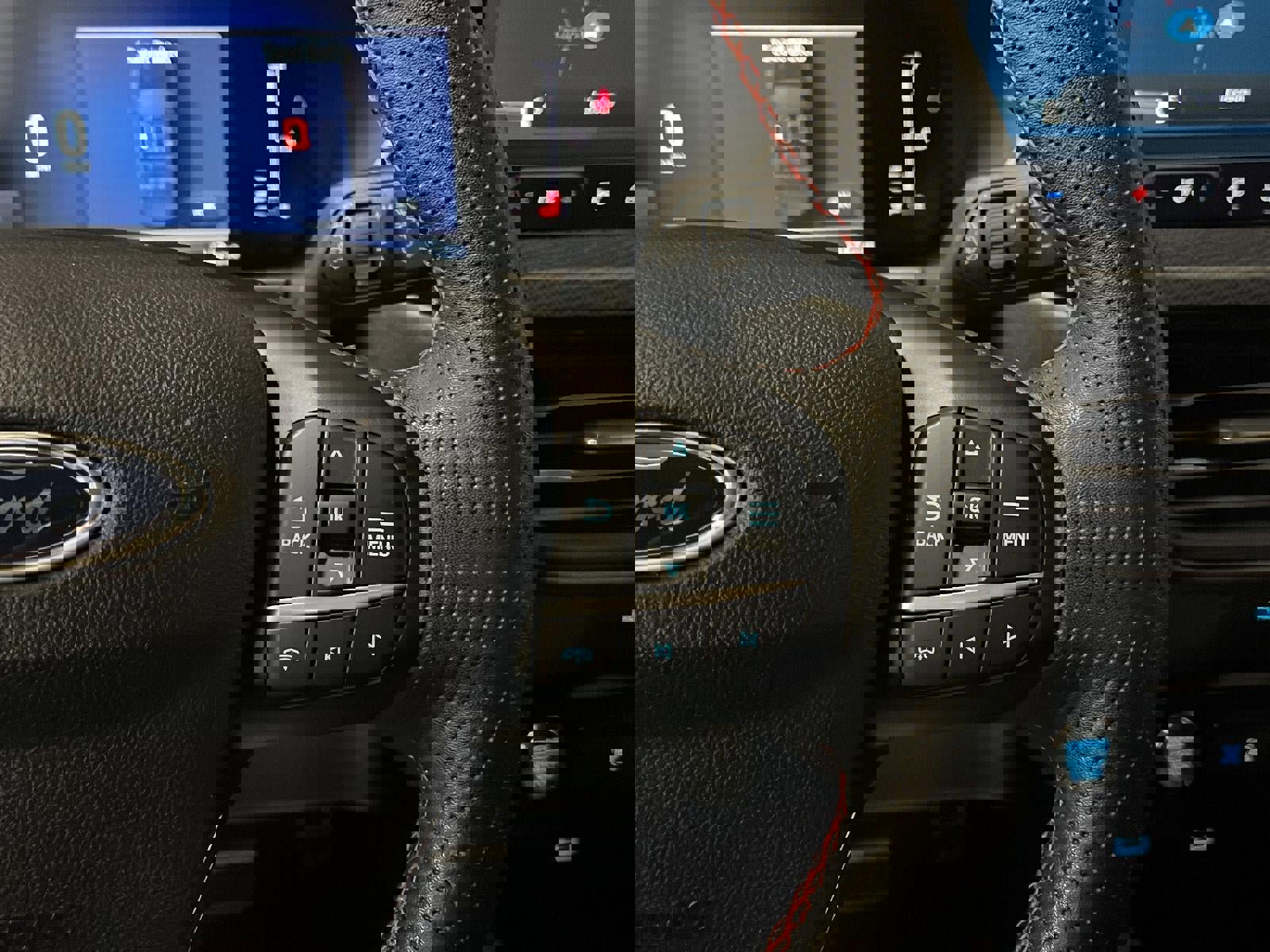 Used 2023 Ford Escape ST-Line w/ Tech Pack #1 image 18