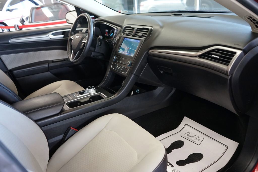 Used 2020 Ford Fusion SE w/ Equipment Group 151A image 40