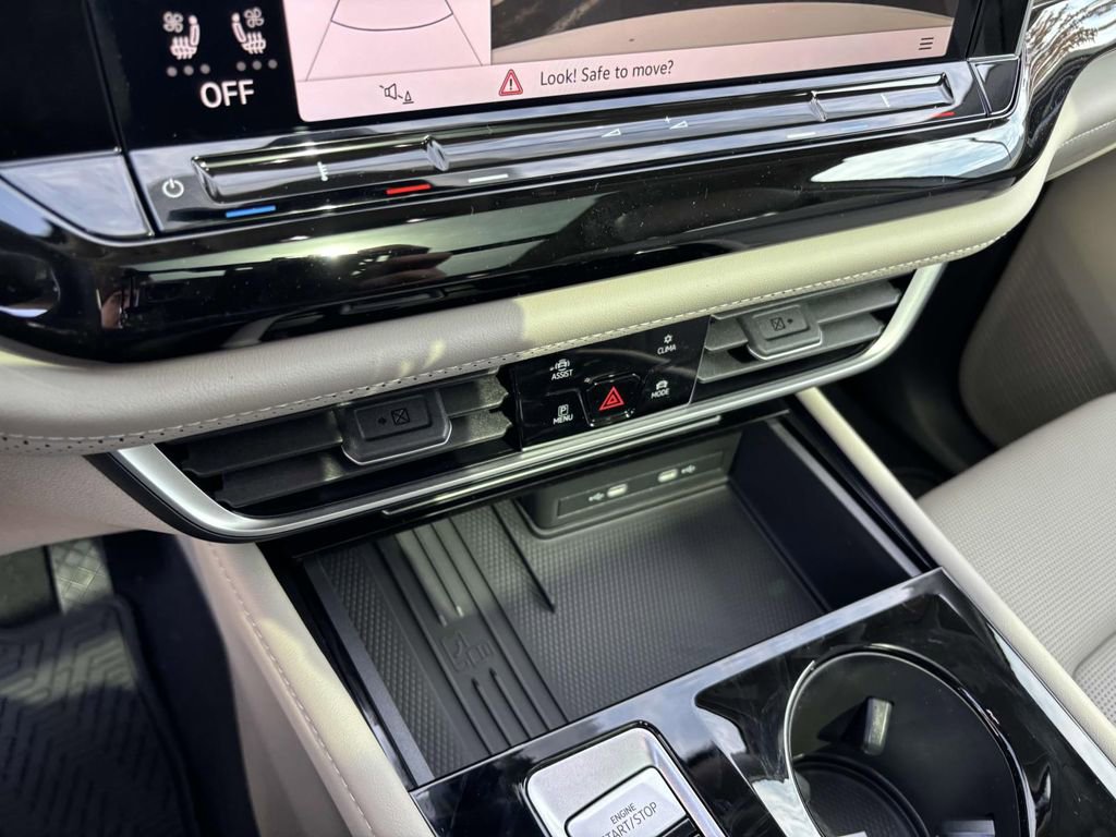 New 2025 Volkswagen Atlas SEL image 22