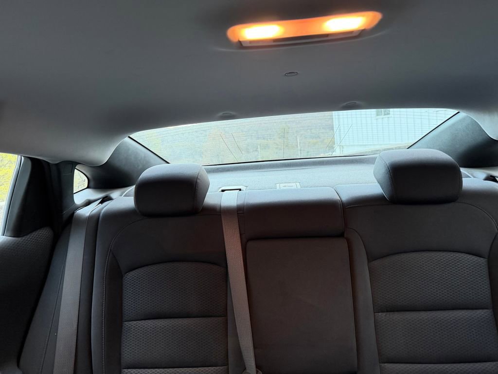 Used 2025 Chevrolet Malibu LT FWD image 20