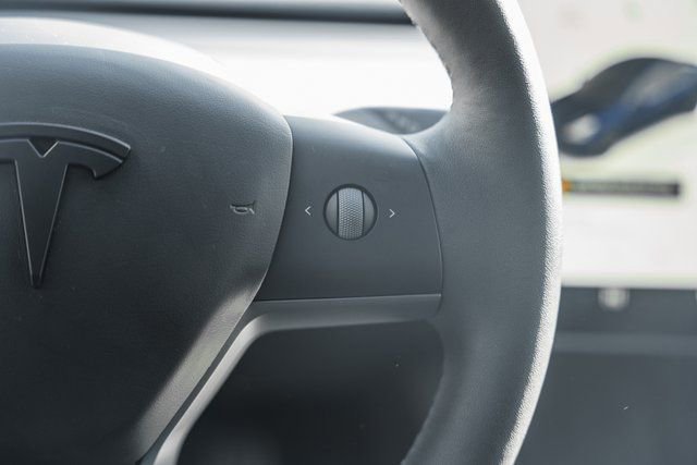 Used 2023 Tesla Model 3 Performance image 38