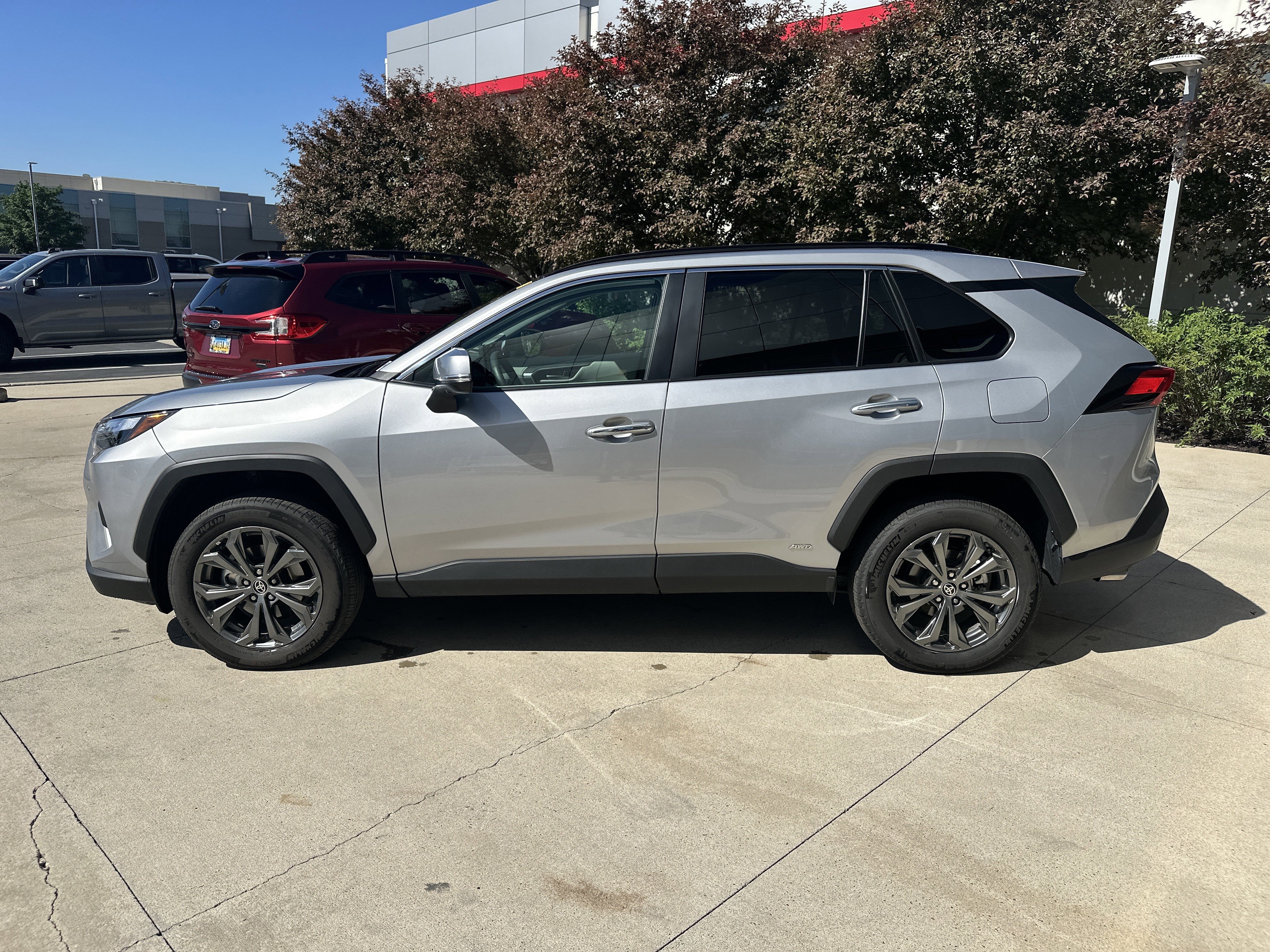 Used 2024 Toyota RAV4 Limited w/ Advanced Technology Package AWD/4WD image 8