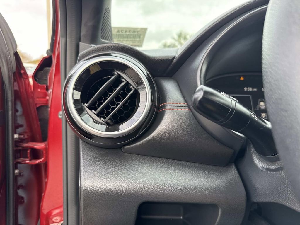 Used 2024 Nissan Kicks SR image 32