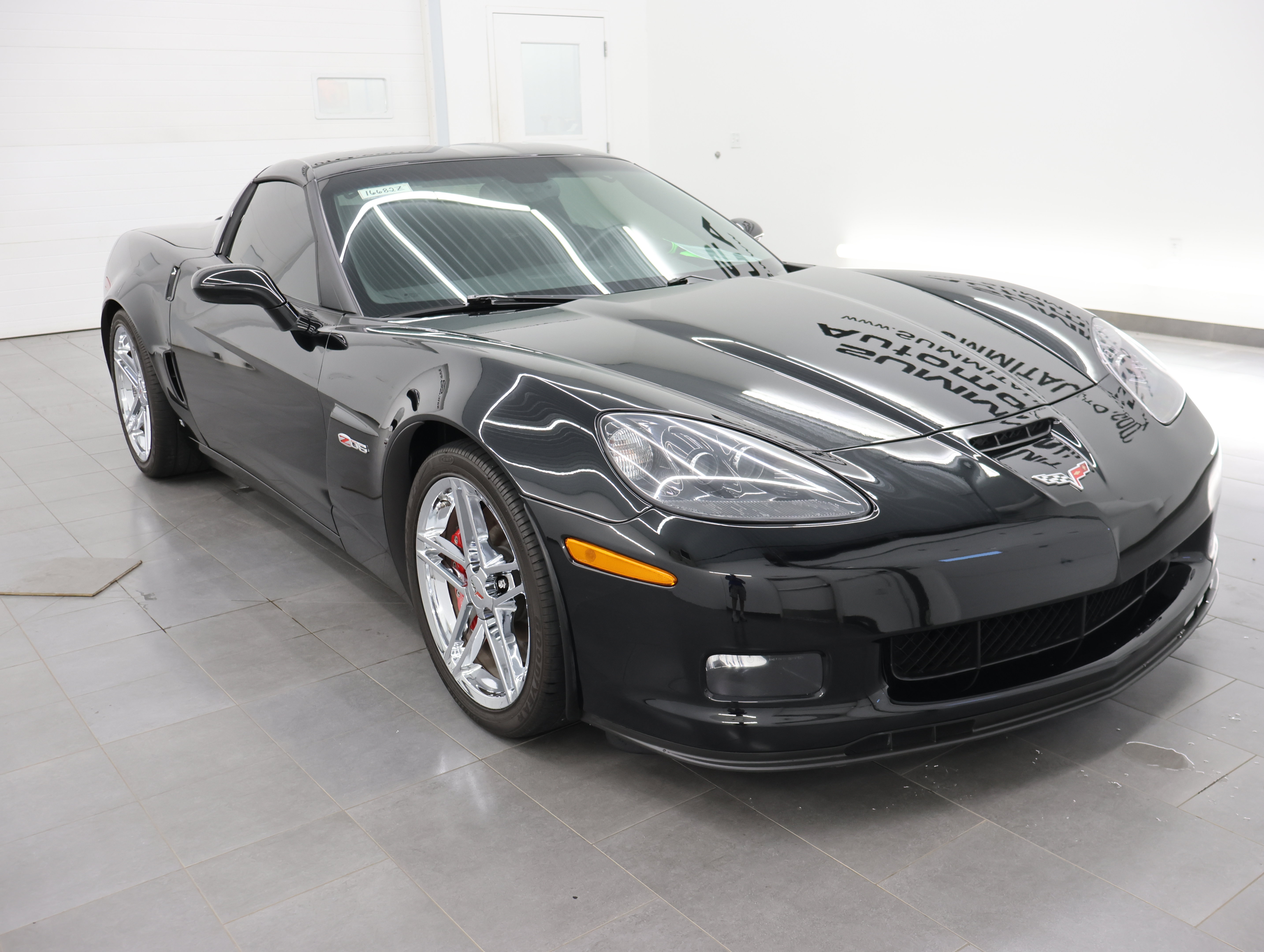Used 2008 Chevrolet Corvette Z06 w/ Preferred Equipment Group RWD image 2