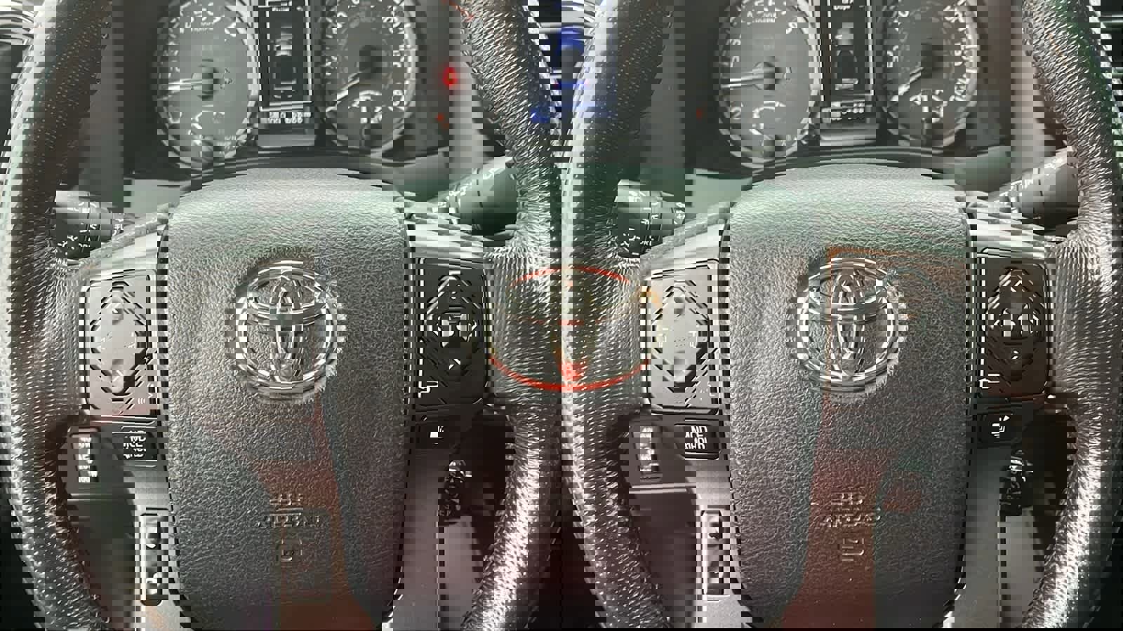 Used 2017 Toyota Tacoma TRD Off-Road image 11